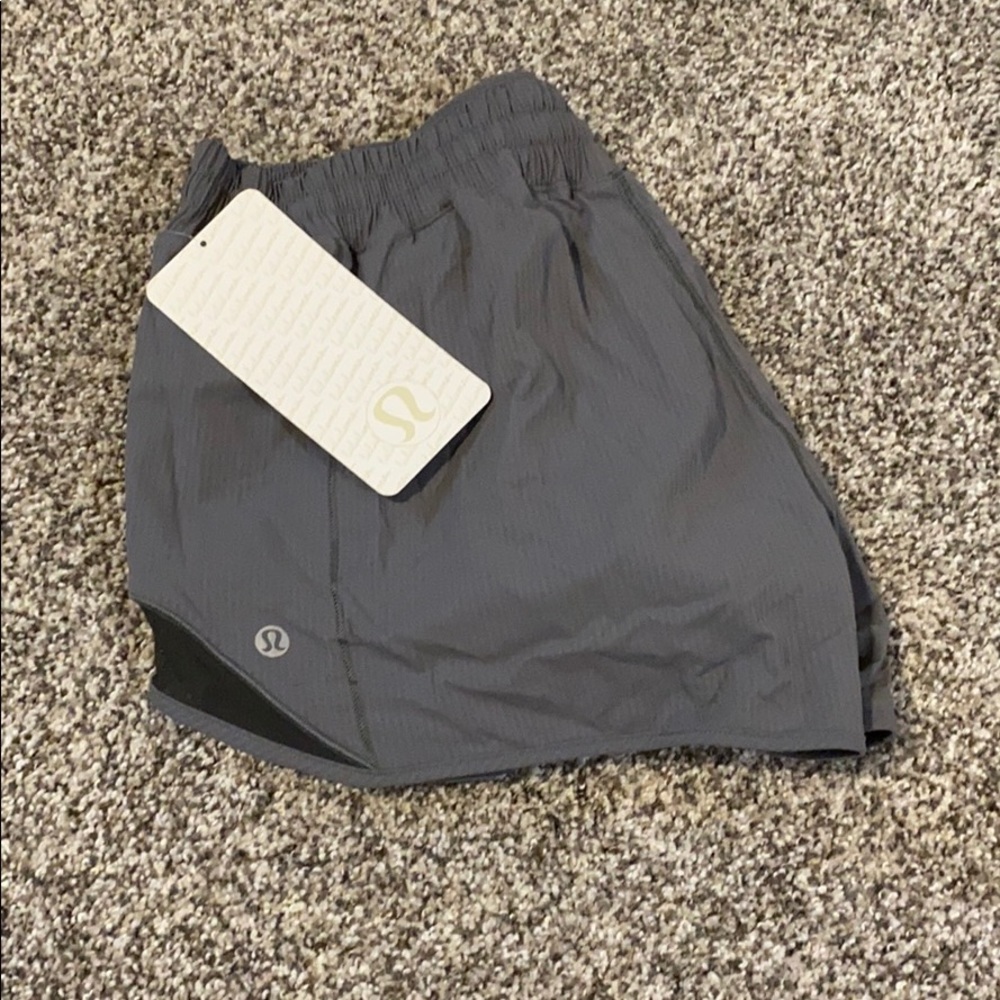 Lululemon Hotty Hot short. Grey size 10